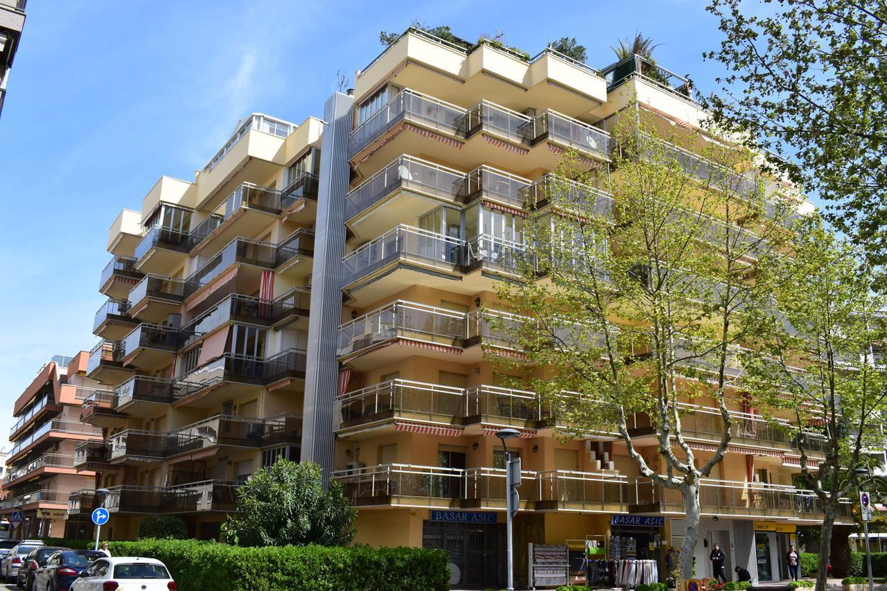 Apartamento Differentflats Palafox Salou Exterior foto